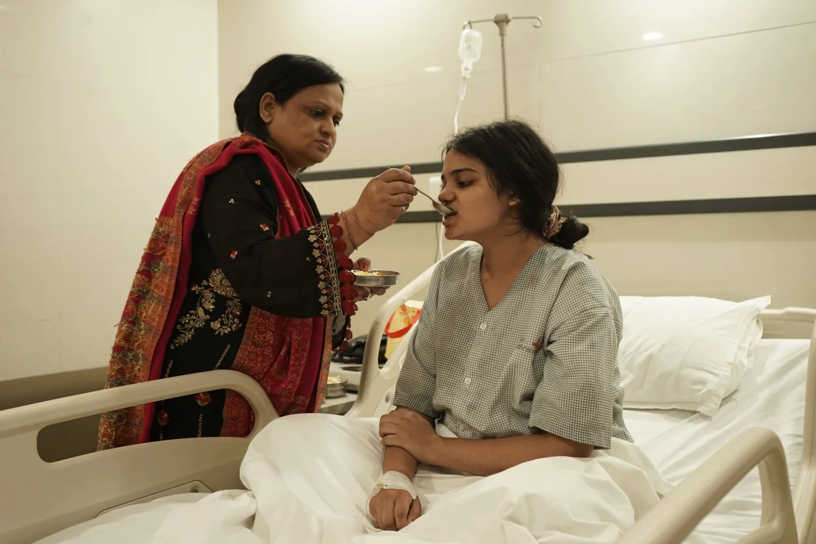 Mujhe School Jana Hai -  A 13 Year Old Fighting a Rare Pancreatic Tumor After Losing Her Father