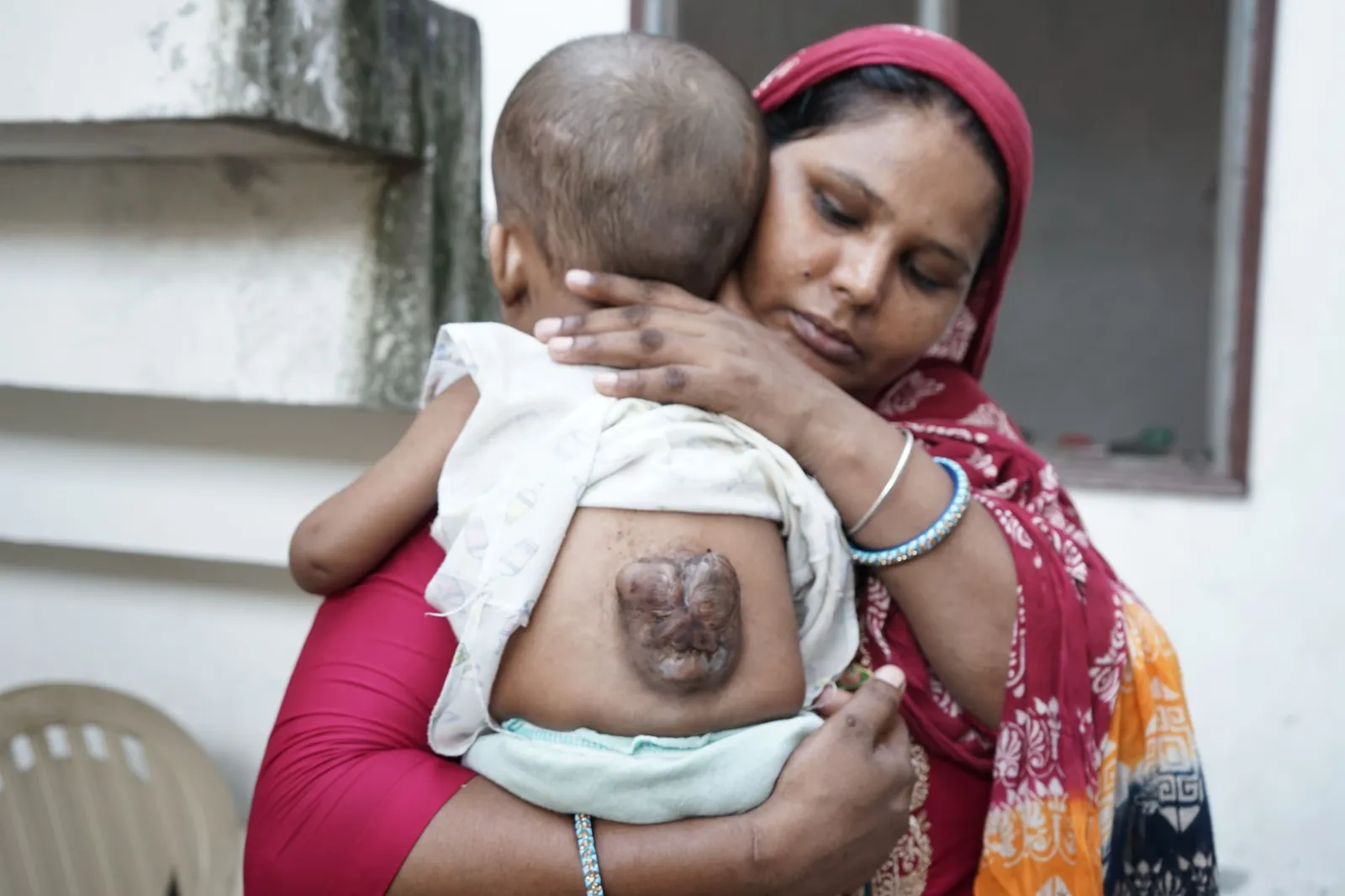 From ₹6,000 Salary to a ₹10 Lakhs Medical Bill. This Family Needs our Support
