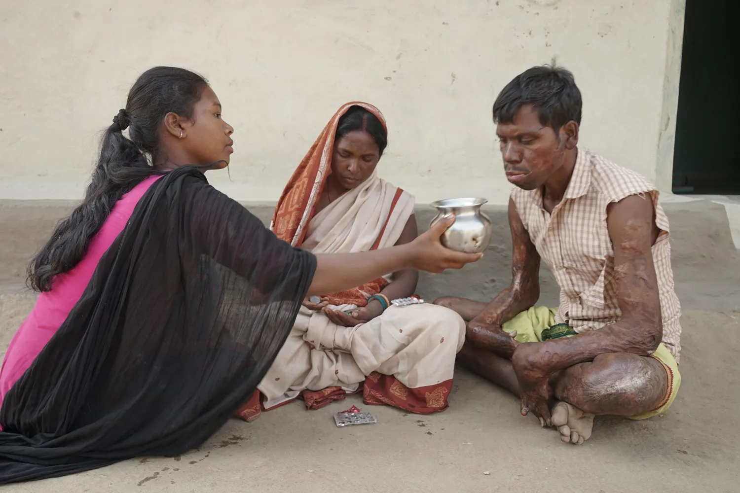 Help Kuldeep Hold His Children Again – Restore His Hands, Restore His Hope
